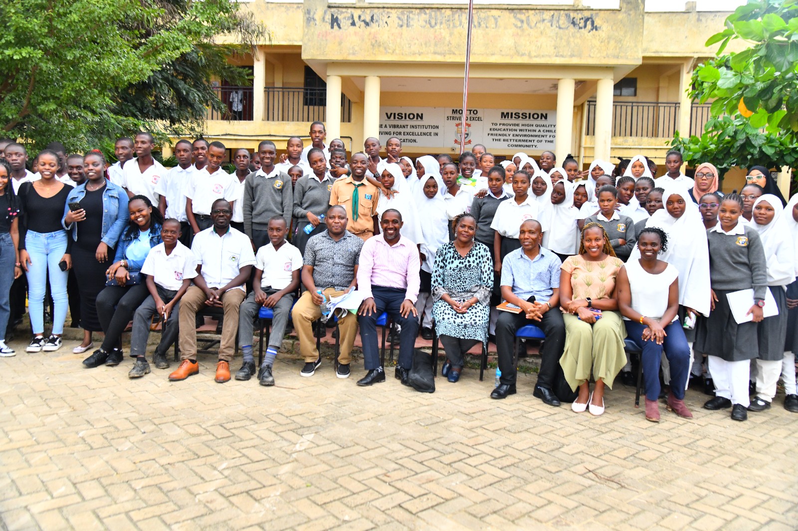 Department of Mathematics and Physics Inspires Future Scientists at Kashani Secondary